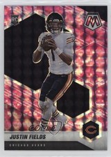 2021 Panini Mosaic Rookies Pink Camo Mosaic Prizm Justin Fields #304 11y7