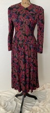Leslie Fay Late 80s Quilted Paisley Skirt Suit Size 8 Petite Made In USA