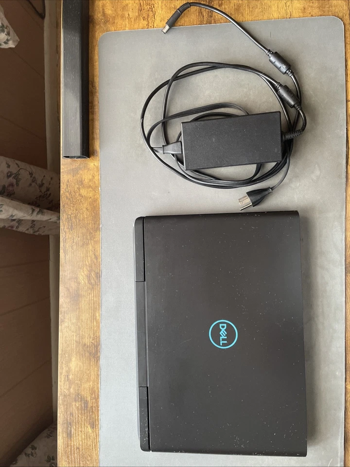 Dell G7 15 7588 gaming laptop - Image 2 of 4