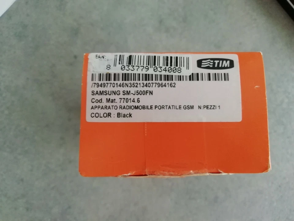 Samsung Galaxy J5 · 8GB, foto 2 di 5