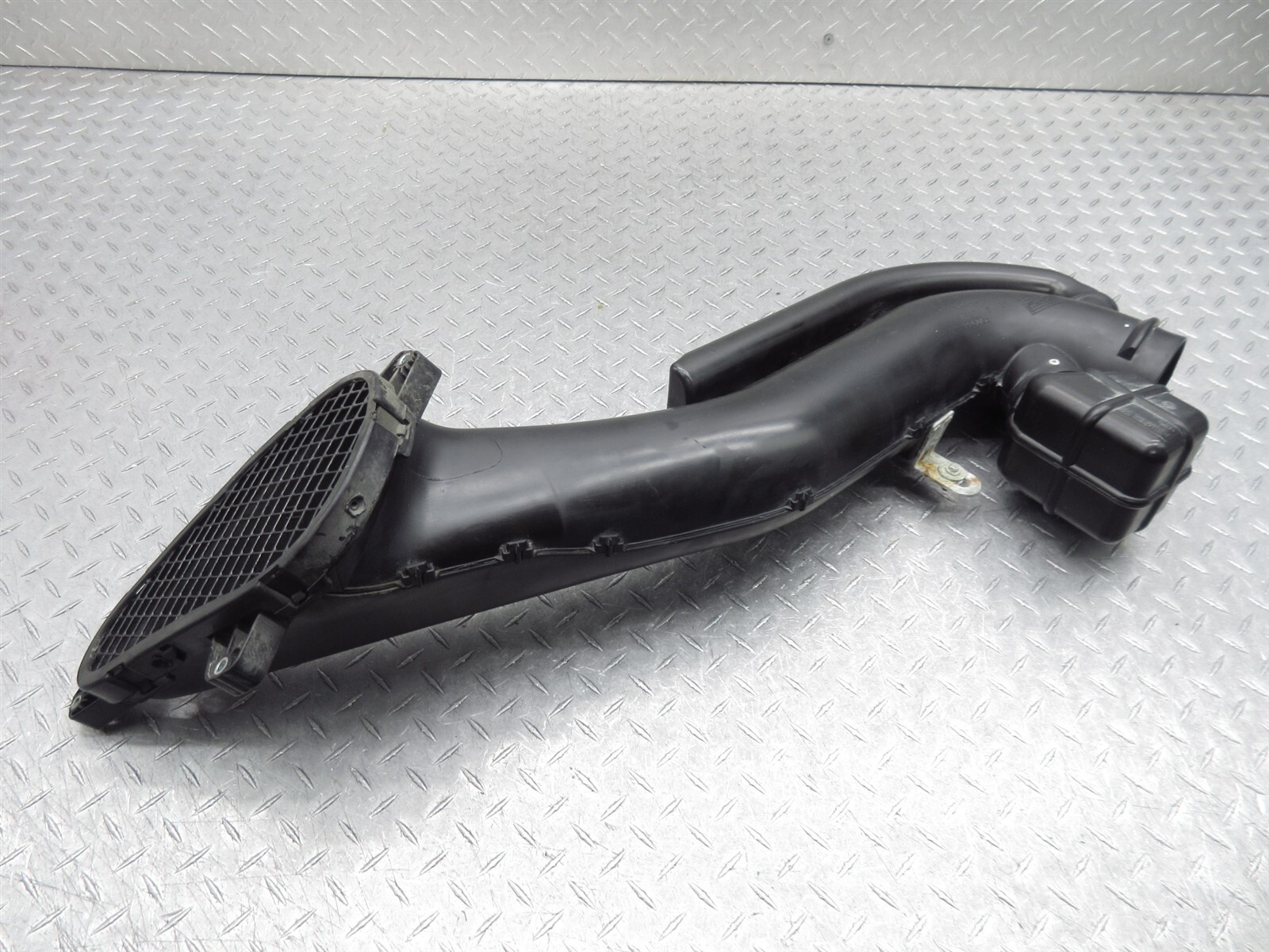 2008 Ferrari F430 Spider 226058 RH Right Passenger Side Air Intake Duct Tube