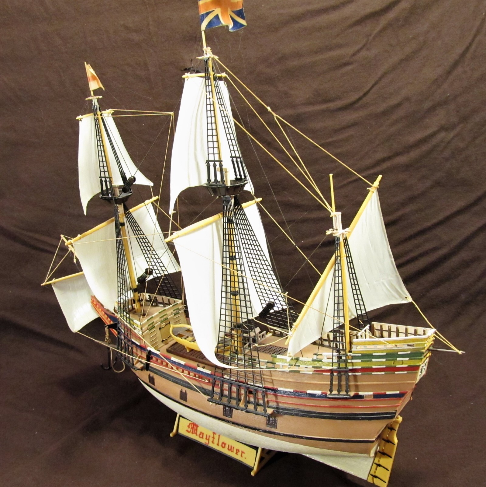 vintage 1966 Revell MAYFLOWER model ship 17