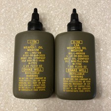 Two 0-158 LSA WEAPONS OIL MEDIUM 4 US FLUID OZ Bray Oil Company Excellent FULL
