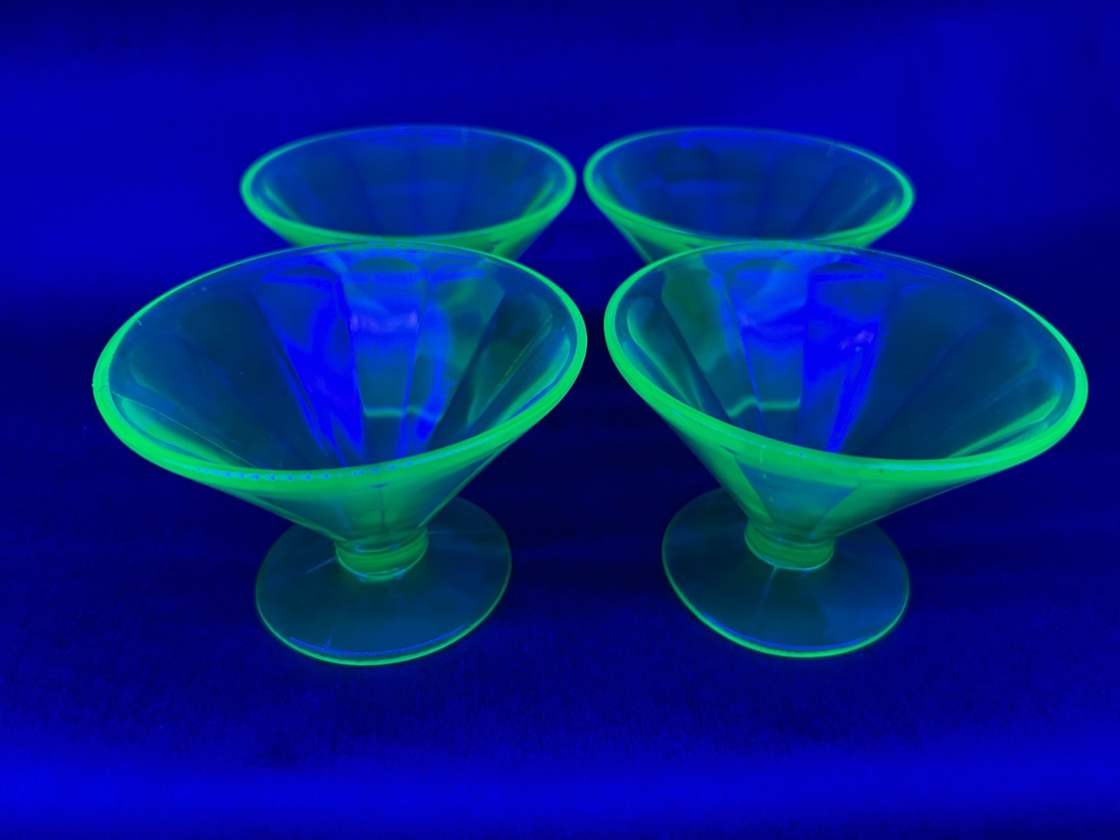 Lot 4 Vtg  Green Depression Glass Uranium Footed Sherberts