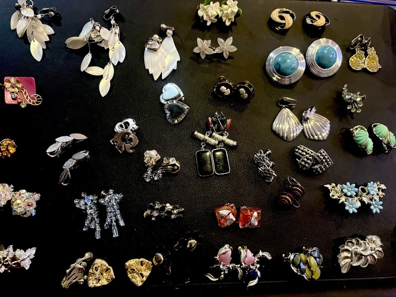 Estate Retro Clip On Earring Lot