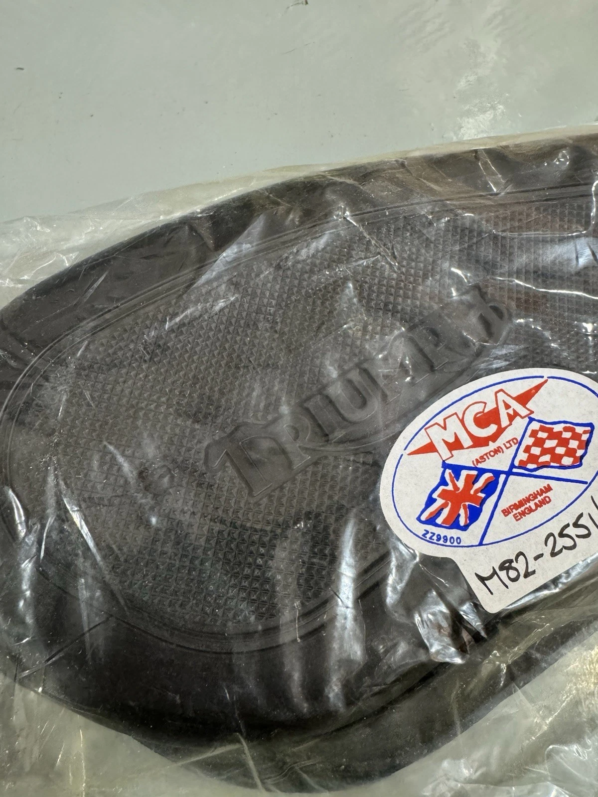 MCA Pair Of Triumph Knee Grip Pads Pre Unit Classic Motorcycle OEM 82-2551/2 New 3