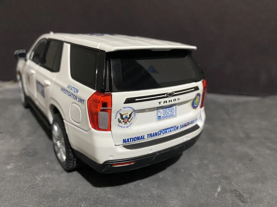 NTSB 1:26 Scale Chevrolet Tahoe Custom Response Vehicle - Image 4 of 4