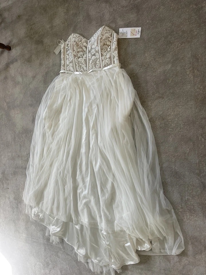 MIKAELLA 2313, Vestido de Novia Línea A Encaje Corpiño Escote Corazón - TALLA 18 Foto 4 de 4