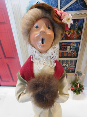 BYERS CHOICE CAROLERS VICTORIAN ADULT WOMAN 1ST Edition 1982