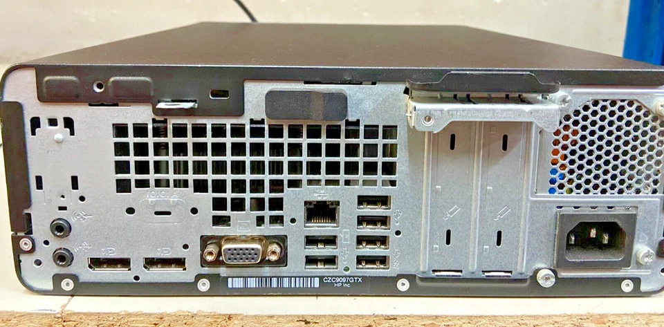 HP ProDesk 600 G3 SFF - Pentium G4560 - 8GB RAM - 256GB SSD (OFFERS WELCOME) - Image 3 of 4