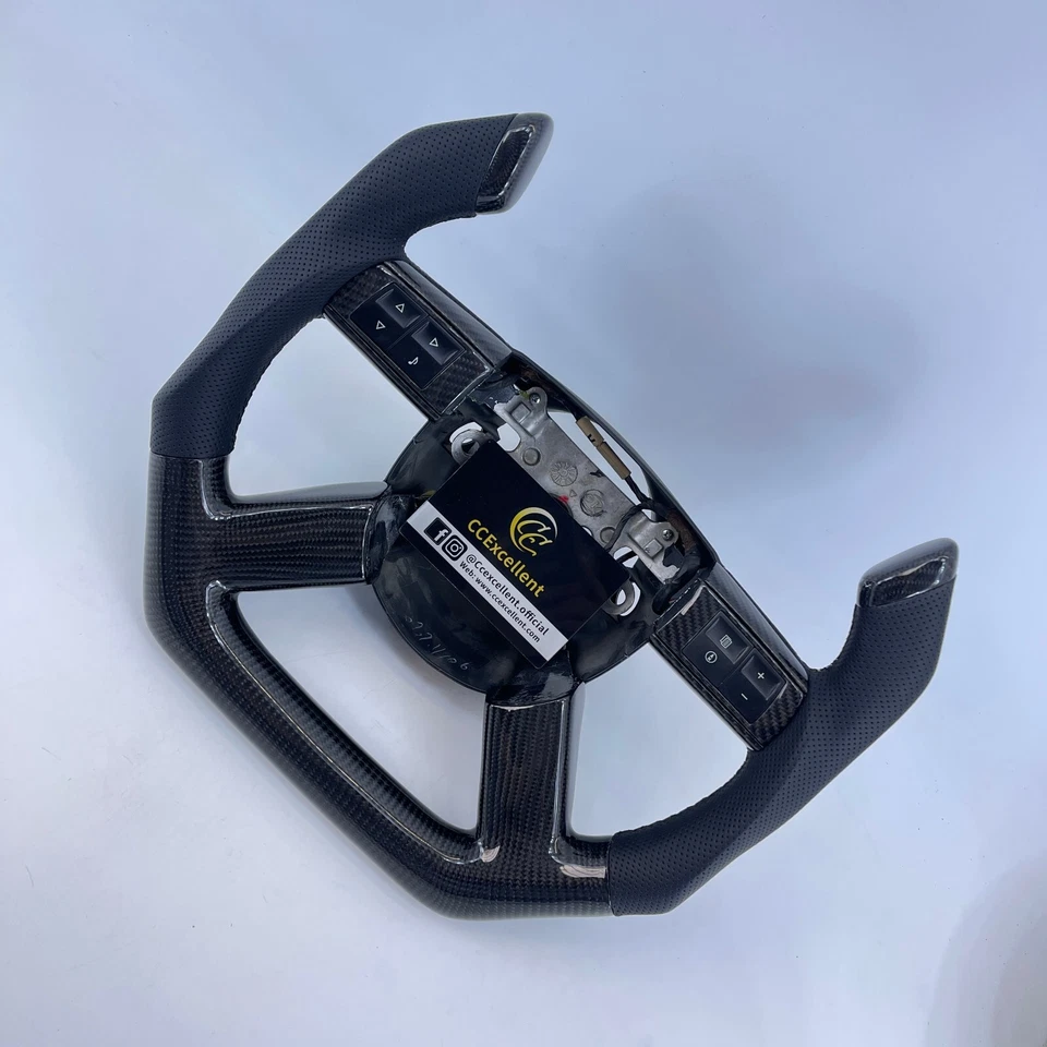 For 05-10 Dodge Charger/Challenger/Chrysler 300 real carbon fiber steering wheel - Image 2 of 4