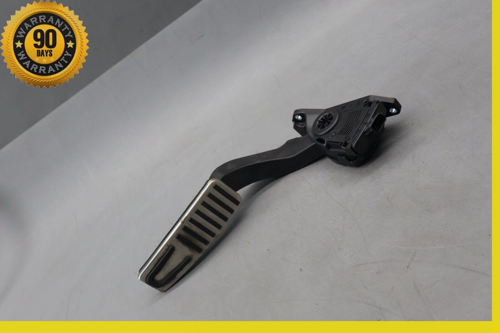 14-19 Maserati Ghibli M157 Speed Acceleration Pedal W/ Pad 04861714AE Oem