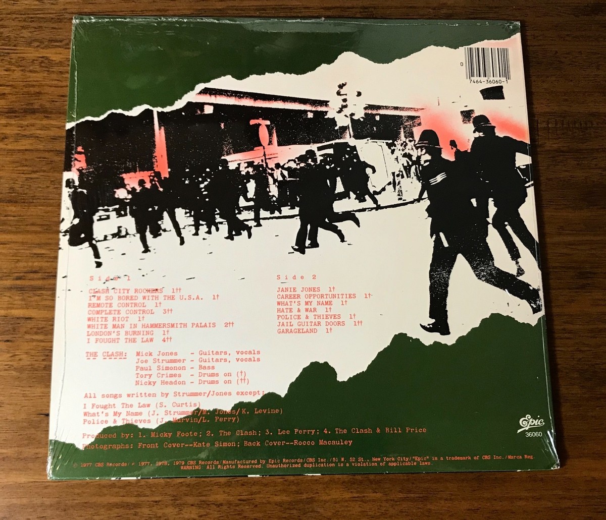 THE CLASH ~ SELF TITLED THE CLASH ORIGINAL FIRST PRESS LP