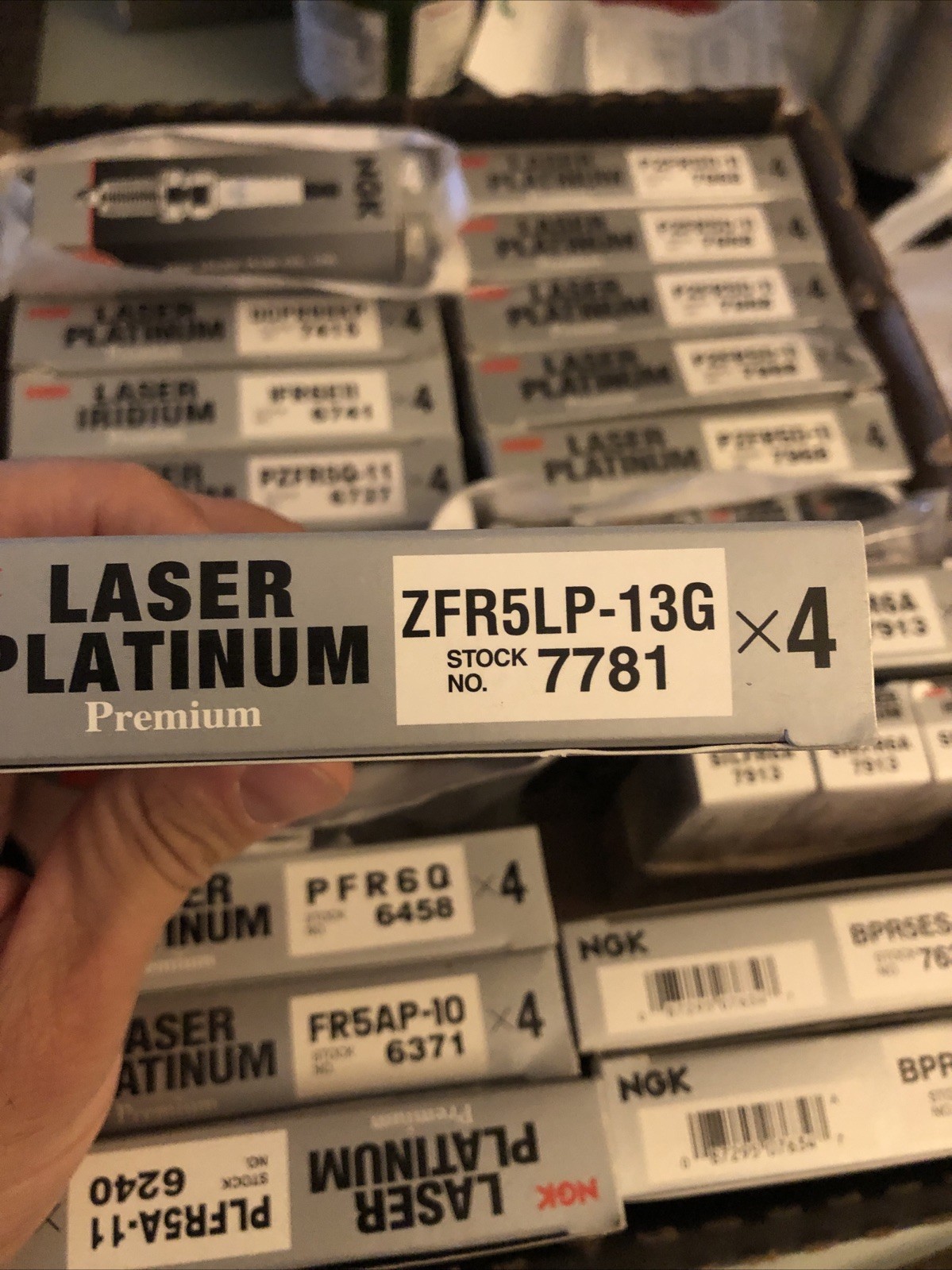 4x NGK 7681 SPARK PLUGS ZFR5LP-13G Laser Platinum GENUINE  SHIP SAME DAY 