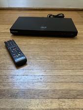 Samsung BD-E5900 3D Blu-Ray Disc / DVD Player w Remote