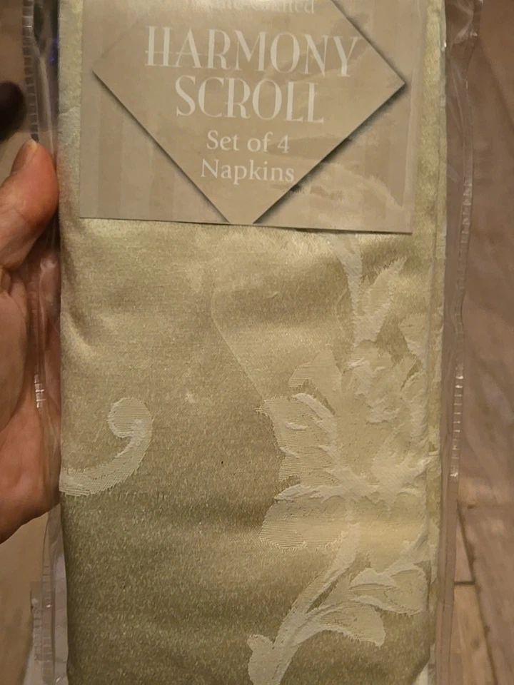 Harmony Scroll Birch NEW Tablecloth (60"x10") + (8) Cloth Napkins - Image 4 of 4