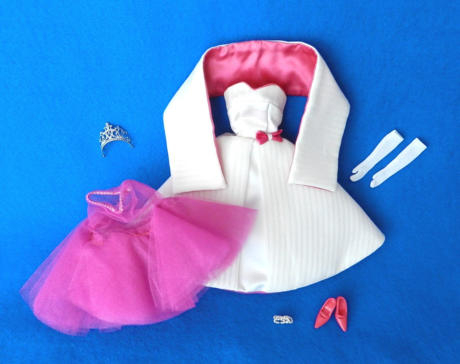 Barbie fashion MATTEL Queen of the Prom 2010 Convention fash