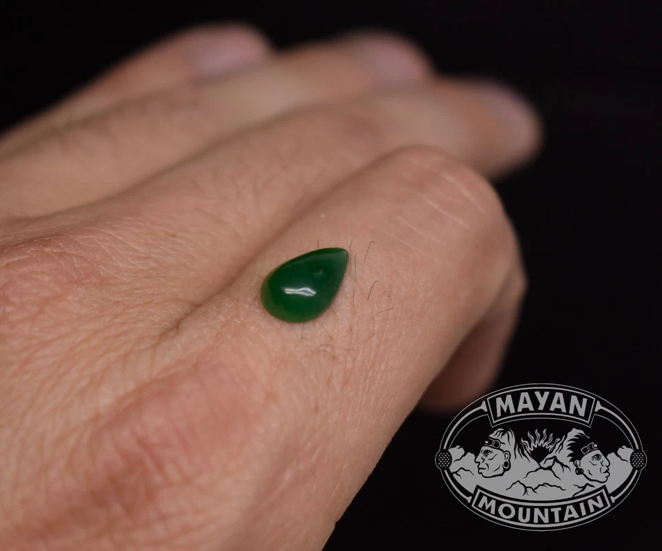 CABUJÓN GOTA LÁGRIMA EN JADE JADEÍTA VERDE IMPERIAL GUATEMALTECO NATURAL SIN TRATAR Foto 2 de 4