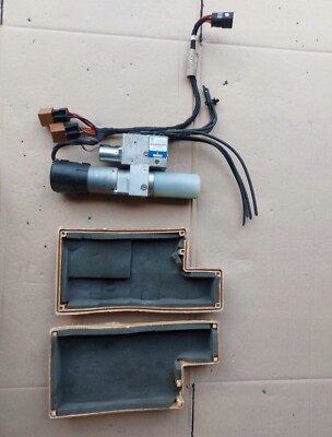 Opel Tigra B Twintop Cabrio Verdeck Hydraulikpumpe Verdeckhydraulik 93162375 