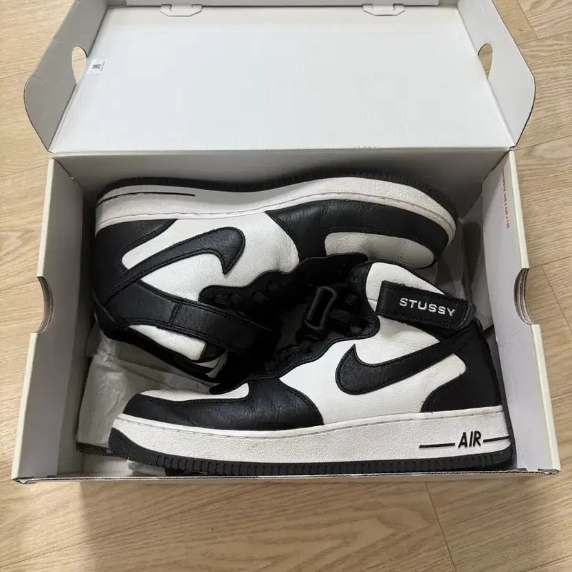 Nike x Stussy Air Force 1 '07 Mid SP Black & Light Size 285 thumbnail 5