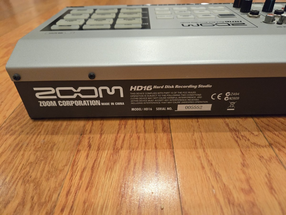 Zoom HD16 Hard Disk Recording Studio W/ Original Power Zoom HD16 Hard Disk Recording Studio W/ Original Power