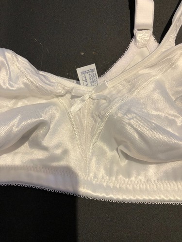 Sujetador Bali Comfort Correa Poliéster Blanco Talla 34C Estilo 3821 Nuevo con Etiquetas - Imagen 3 de 4