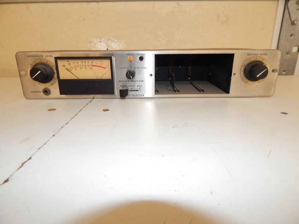 TC AMPEX AG-440 PREAMPLIFIER - CAT # 402060-14 (WCR79) - Image 3 of 4