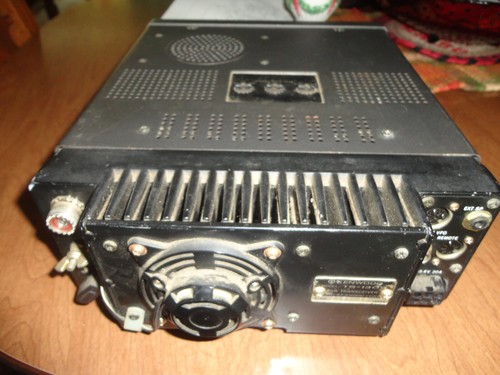 Kenwood TS130S Transceiver with fa POWERS ON PARTS OR REPAIR - Zdjęcie 3 z 5