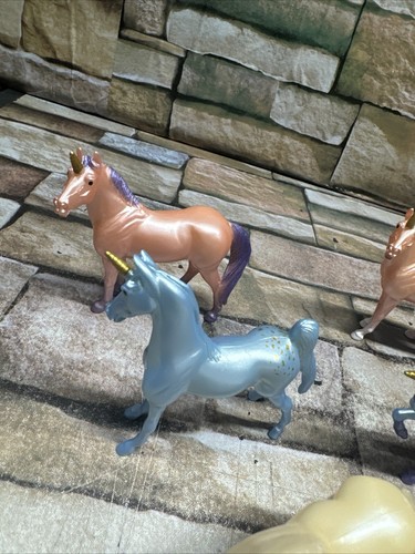 Lot Of 6 Mini Breyer Unicorns Loose Lot - Picture 5 of 7