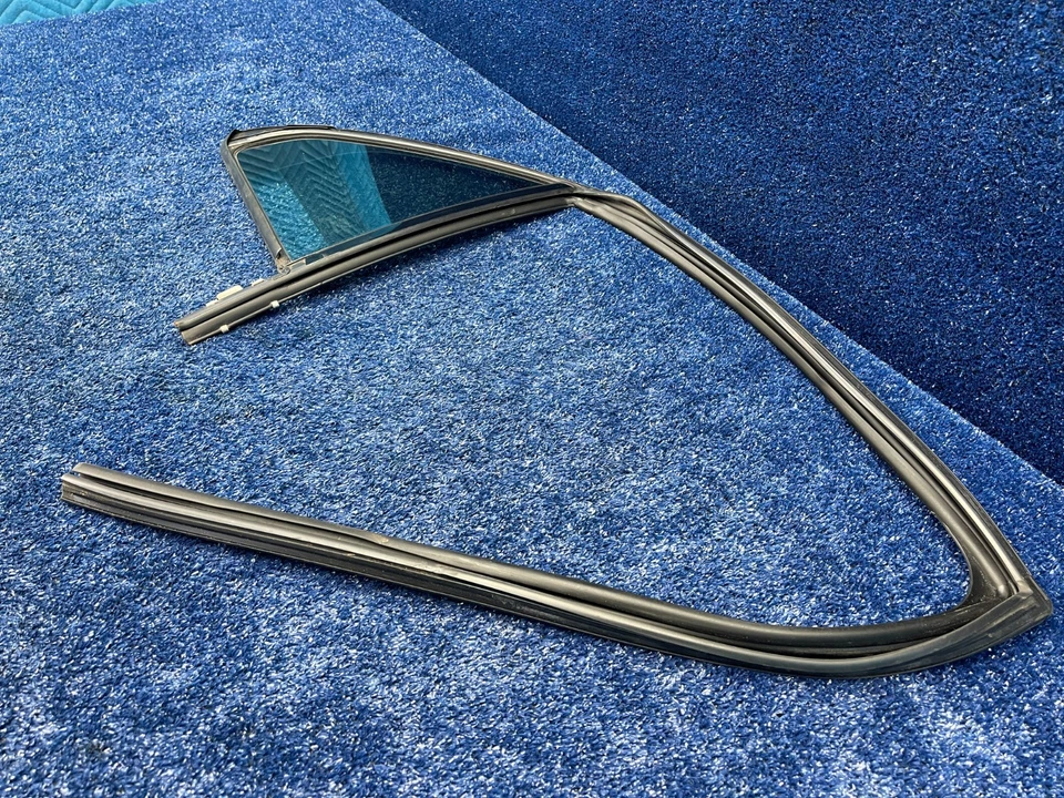 2008–2014 Cadillac CTS Rear Left Quarter Window Glass OEM - Image 3 of 4