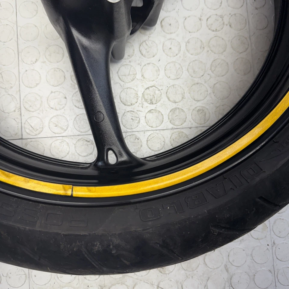2008-2019 SUZUKI GSXR 600 750 FRONT WHEEL RIM W MICHELIN TIRE Straight Road Rash - Image 2 of 4