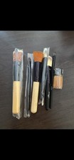 e.l.f. Set de pinceaux maquillage poignée bois noir/beige plat & fuselé