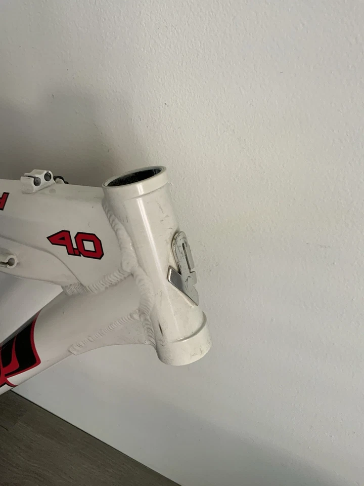 K2 LAUNCH 4. MT BIKE FRAME 19 INCH FULL SUSPENSION 1 1/8 HEAD TUBE 26'ER POST BB - Image 3 of 4