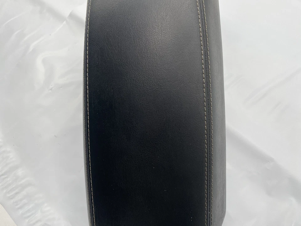 Console central Jeep Grand Cherokee 2011-2021 tampa couro descanso de braço fabricante de equipamento original - Imagem 3 de 4