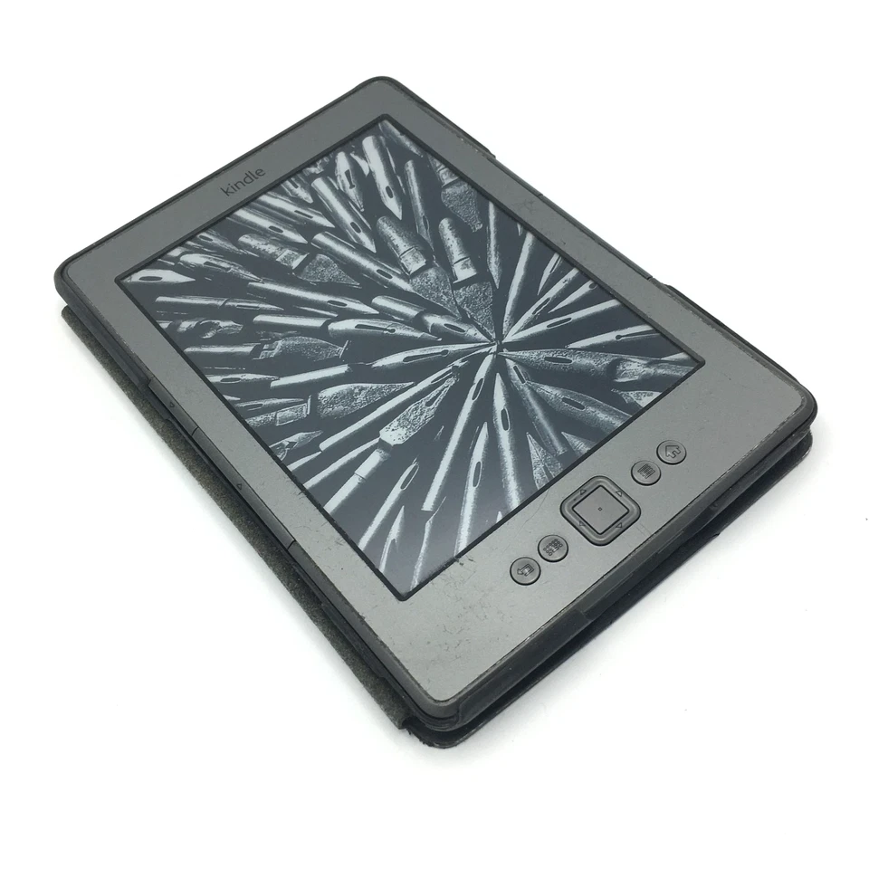 Amazon D01100 Kindle 4th Generation 2GB Wi-Fi 6 Inch eBook Reader Graphite - Image 3 of 4