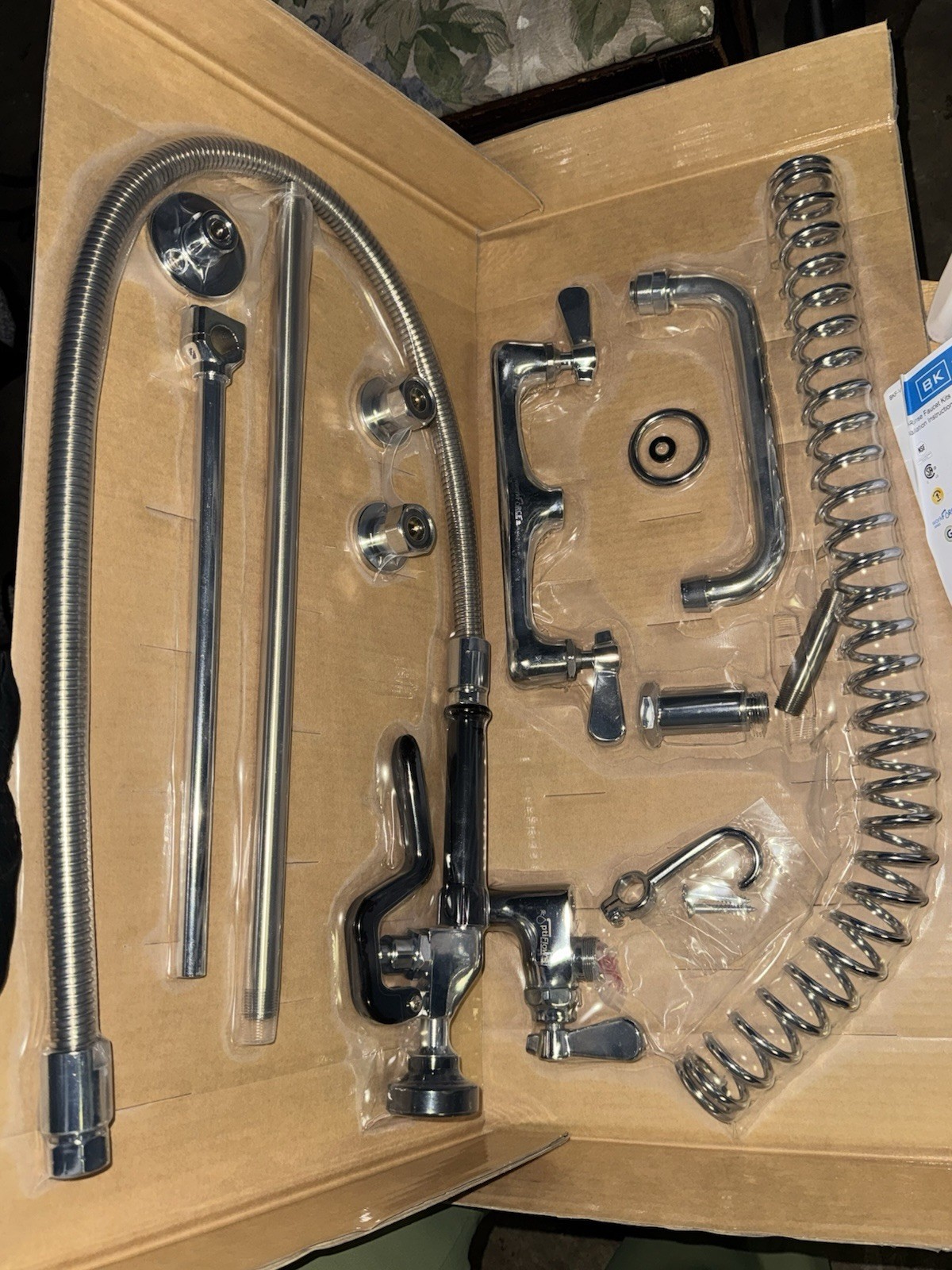 BK Resources Workforce 8” Pre-Rinse Splash Mount w/ Add-A-Faucet –NEW  Condition