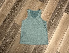 NWOT REAL ESSENTIALS SZ M RACERBACK TANK TOP DRY FIT SPACE DYE GREEN