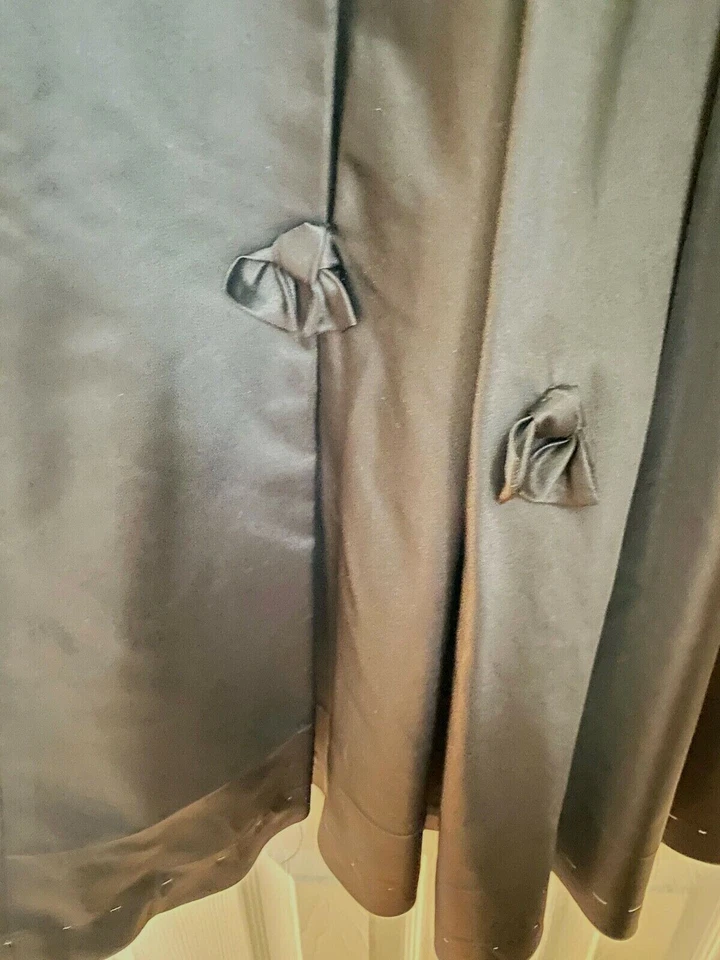 Falda vintage de satén de seda negra de los años 40 con lazos Bergdorf Goodman WW147 Foto 3 de 4