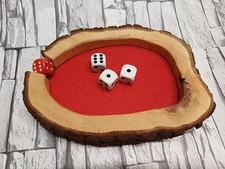 C3 Würfelbrett Holz Würfel Filz Würfelteller Filzbelag Neu rot Holzspiel Rinde