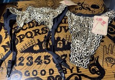 VINTAGE EMPIRE INTIMATES THONG PANTY  GARTER BELT   LARGE. BLACK / GOLD