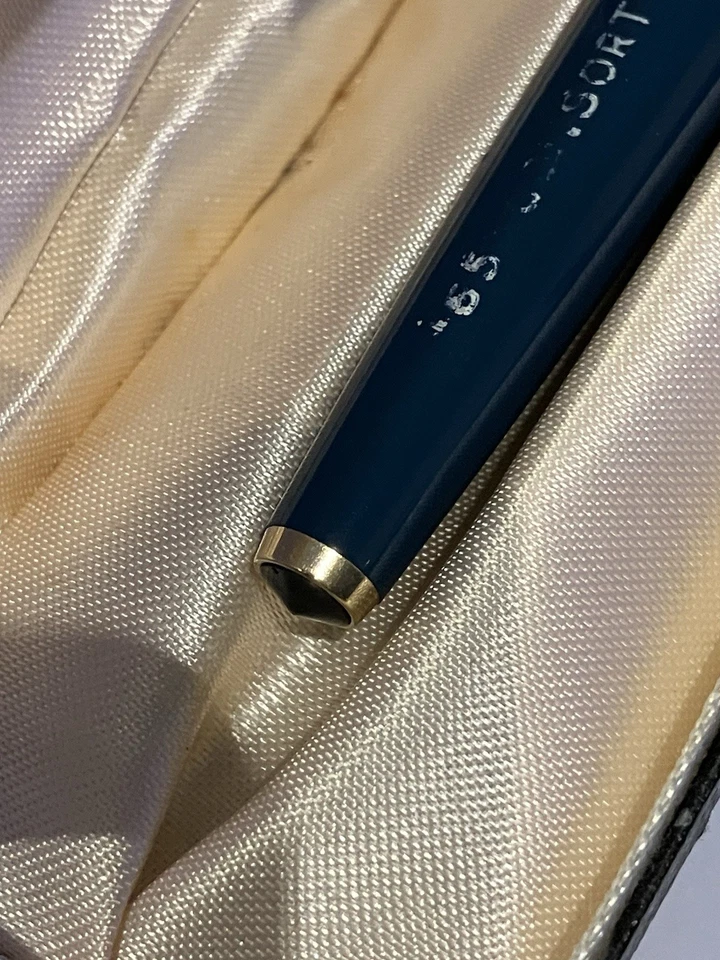 Parker 65 Consort (v.fine nib) 14ct Gold Nib 1/5 RG Cap . Excellent. - Image 3 of 4