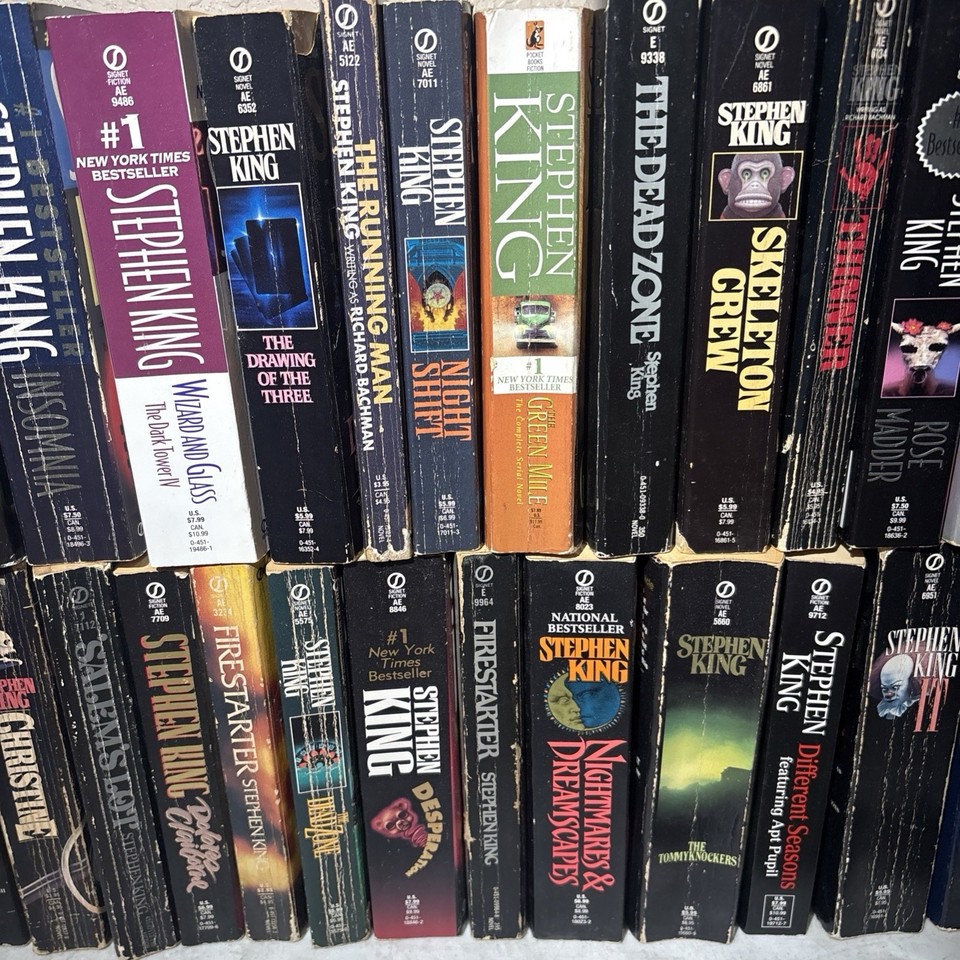 Signet Paperbacks HUGE Lot: 31 Stephen King 1st Edition Paperbacks, Vintage Signet ...