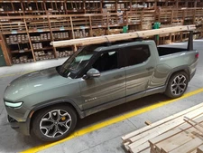 RIVIAN R1T ROOF RACK CROSS BAR RISER/ LADDER RACK