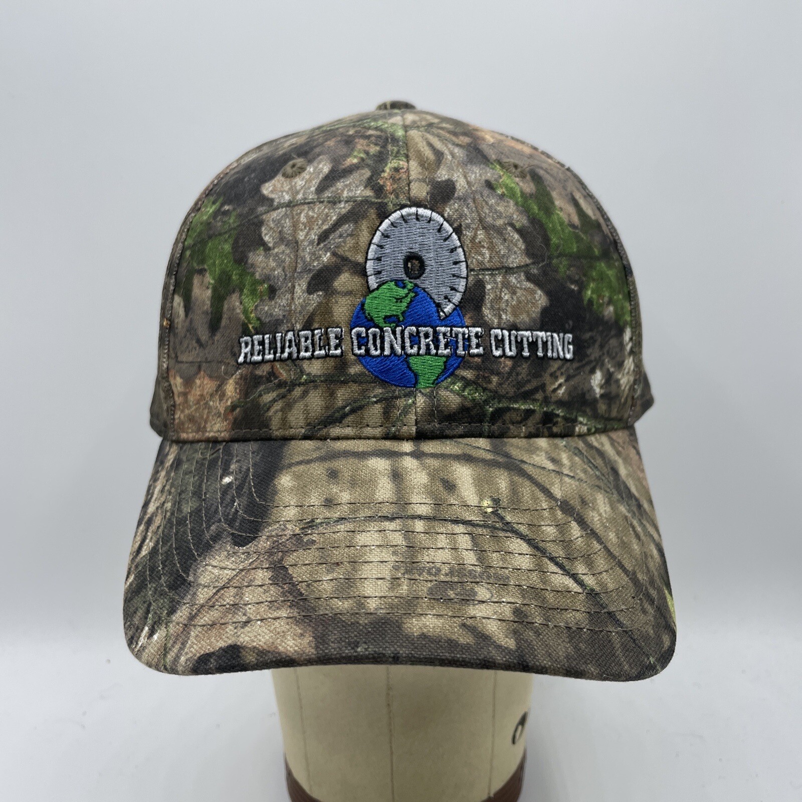 Reliable Concrete Cutting Hat Strapback Mossy Oak… - image 1