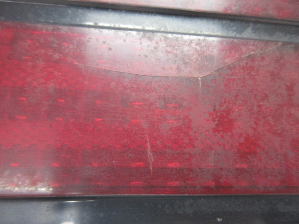 Задние фонари 1986-1990 Chevrolet Caprice с ободками - Изображение 3 из 4