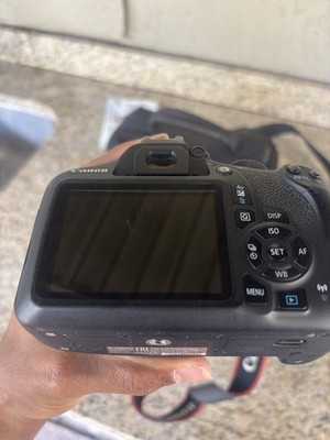 Canon Rebel T7