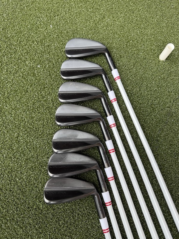 MacGregor MACSPD Iron Set 4-PW regular flex Steel Shafts Right Handed 7 Clubs