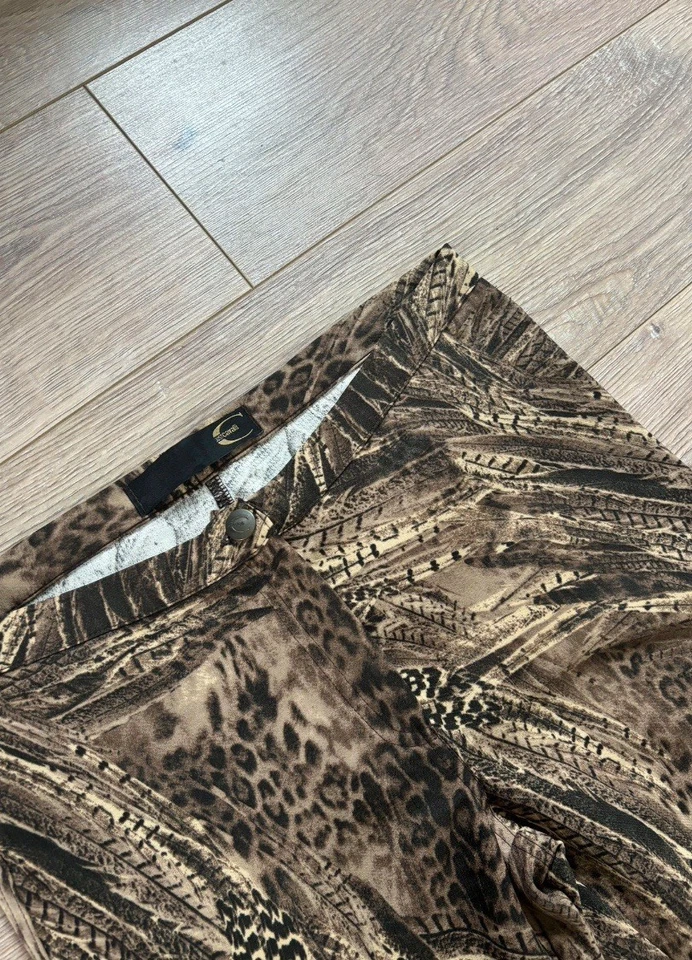 Pantalones acampanados vintage Roberto Cavalli de principios de la década de 2000 Foto 3 de 4