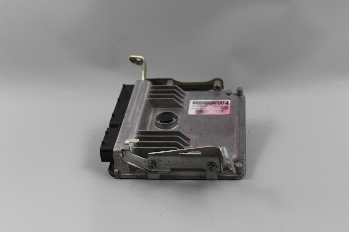 輸入品　 scion iM 16 2016 SCION IM ECU ECM ENGINE CONTROL MODULE COMPUTER OEM
