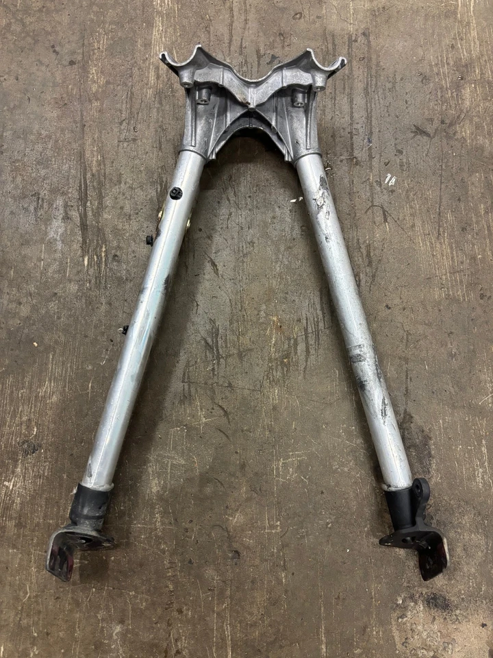 Polaris 850 Matryx Switchback Assault Indy 650 21-25 Tube Frame Rear Support VR1 - Image 2 of 3